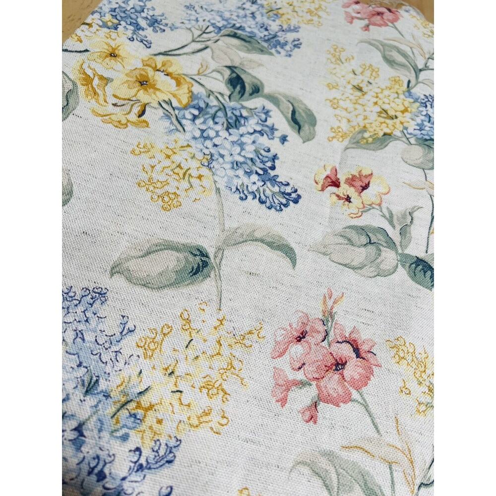 VTG Raymond Waites Fabric Rise Holme 74”X 57” 2 yds Upholstery Flowers